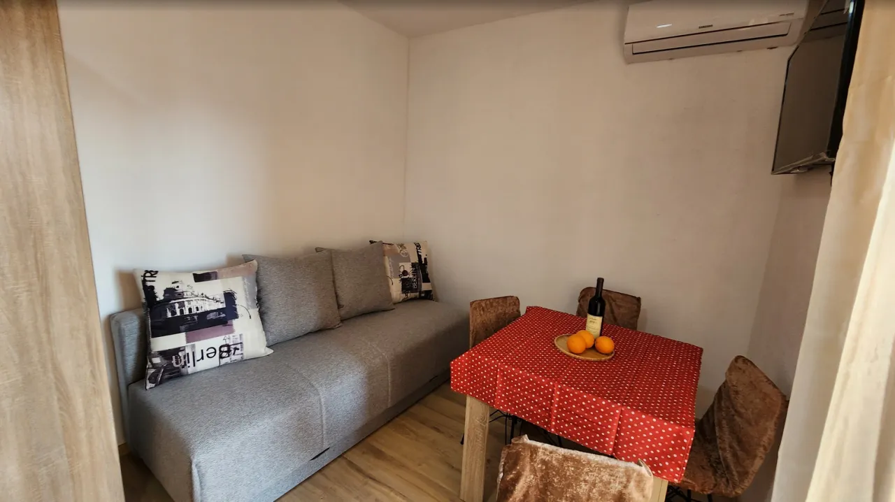 Rent, one bedroom apartment, 55m², Šušanj, Bar