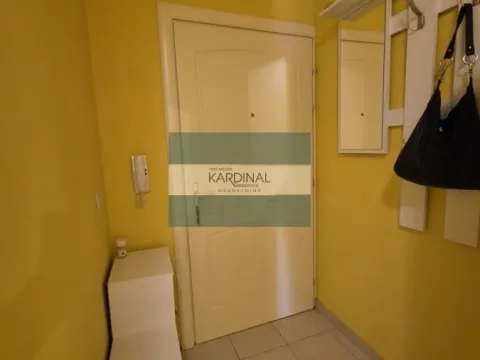 Izdavanje, trosoban stan, 73m², Centar, Jagodina - image 37