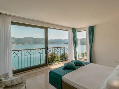 Prodaja, kuća, 236m², Njivice, Herceg Novi - image 8