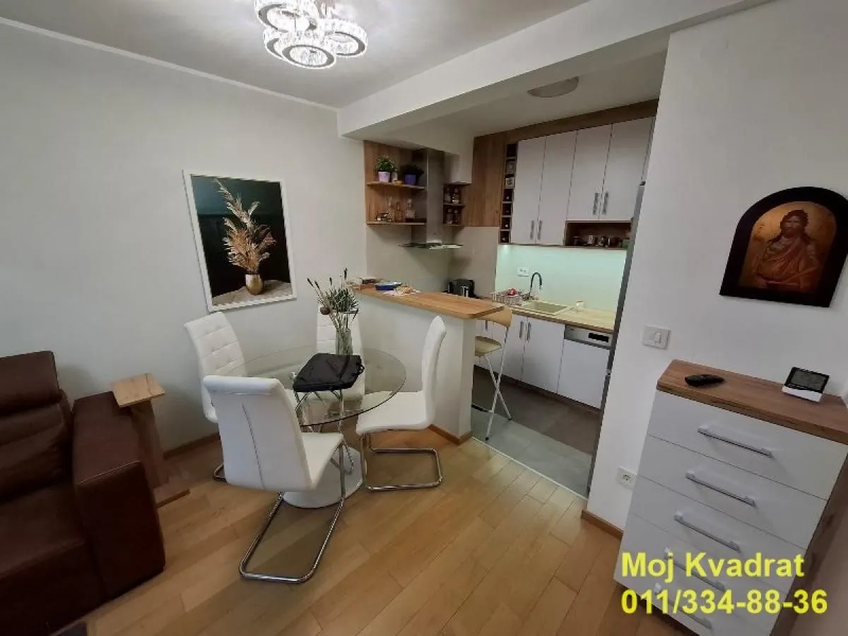 Prodaja, dvosoban stan, 51m², Zemun Sve Podlokacije, Beograd