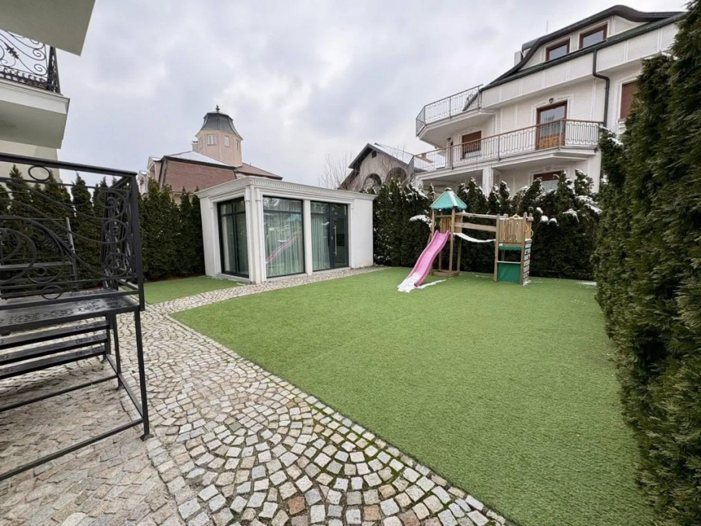 Izdavanje, jednosoban stan, 98m², Sremska Kamenica, Petrovaradin