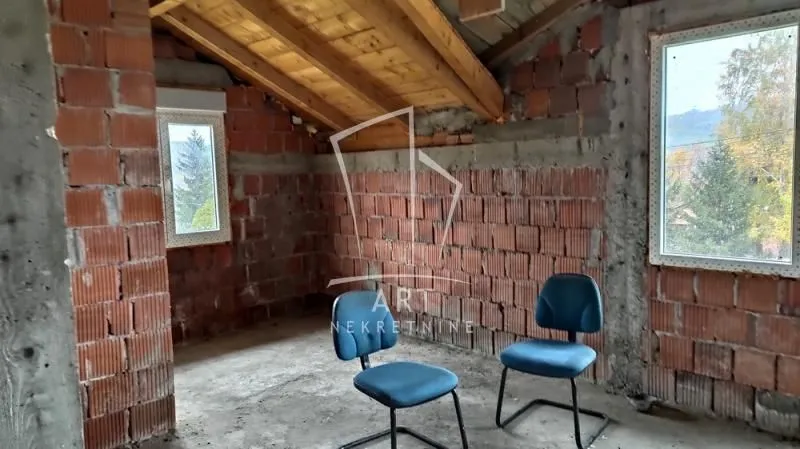 Sale, house, 240m², Voždovac Sve Podlokacije, Beograd