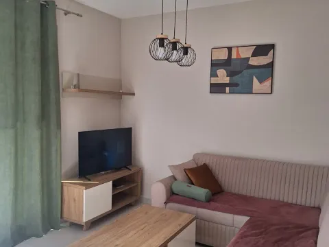 Rent, one bedroom apartment, 41m², Tripovići, Tivat - image 4