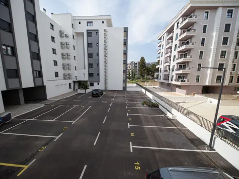 Rent, one bedroom apartment, 45m², Šušanj, Bar - image 8