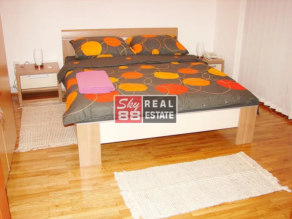 Rent, house, 450m², Savski Venac, Beograd