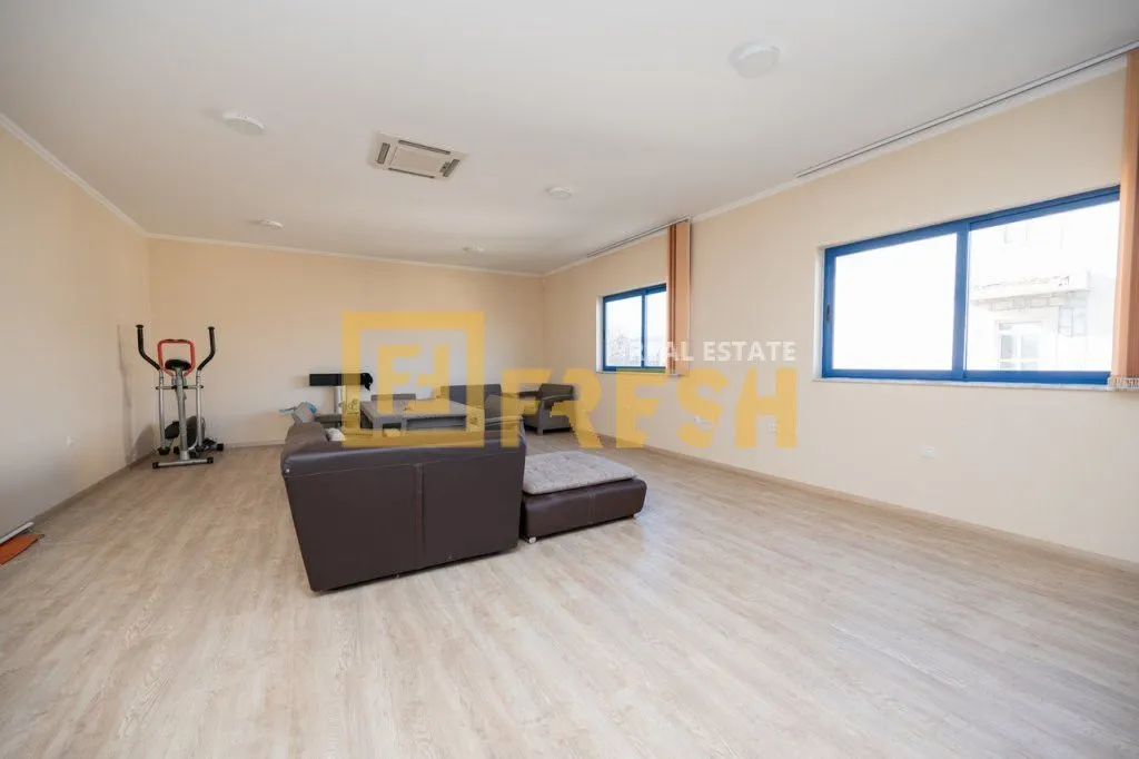 Rent, office space, 150m², Donja Gorica, Podgorica