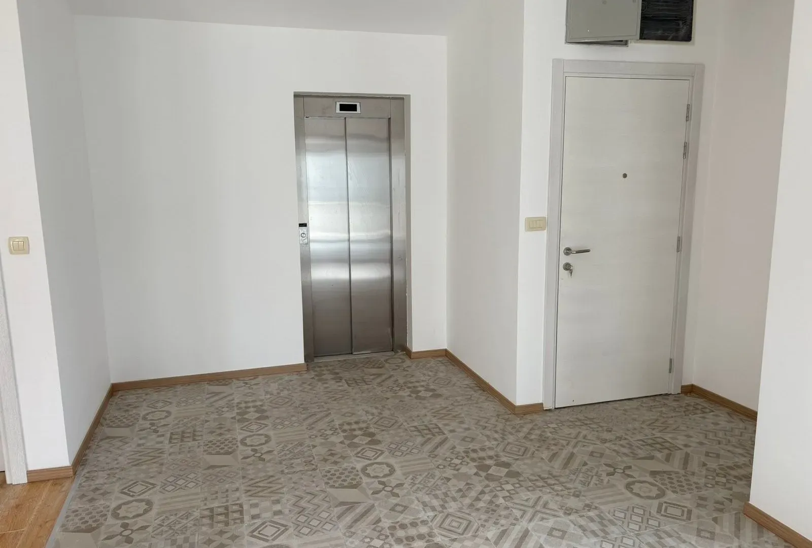 Sale, three bedroom apartment, 171m², Petrovac, Budva