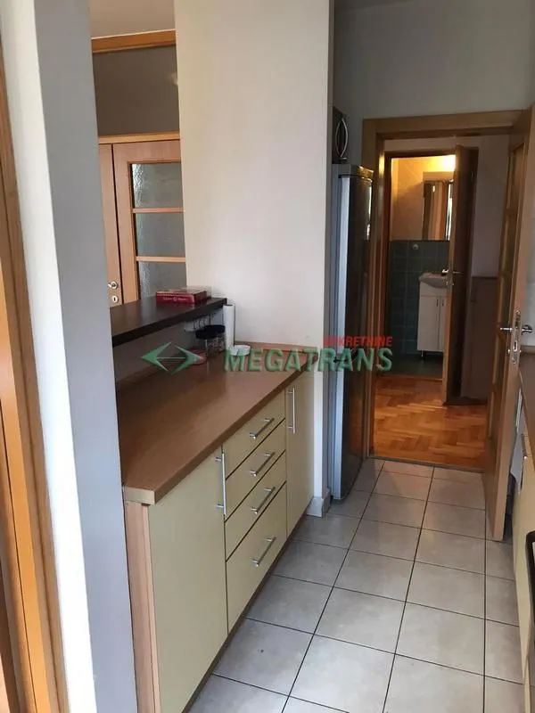 Izdavanje, trosoban stan, 97m², Novi Beograd Blok 29, Novi Beograd Sve Podlokacije