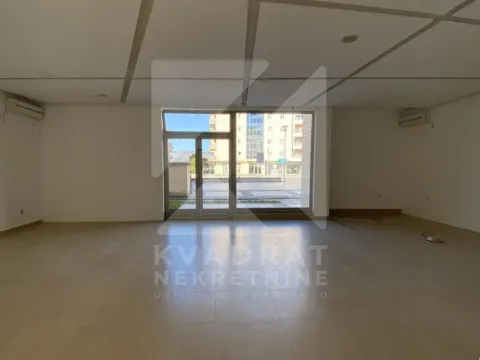 Rent, office space, 145m², City Kvart, Podgorica - image 4