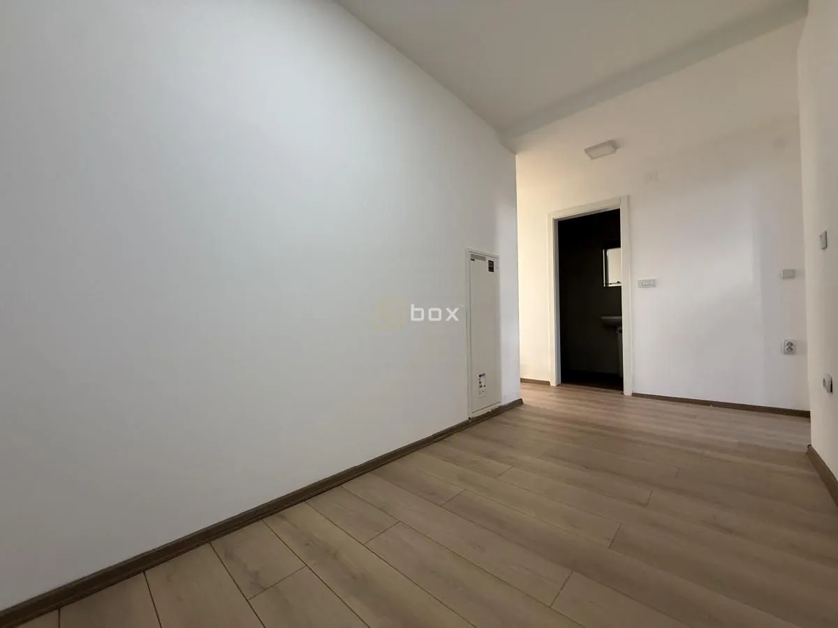 Prodaja, dvosoban stan, 72m², Pantelej, Niš