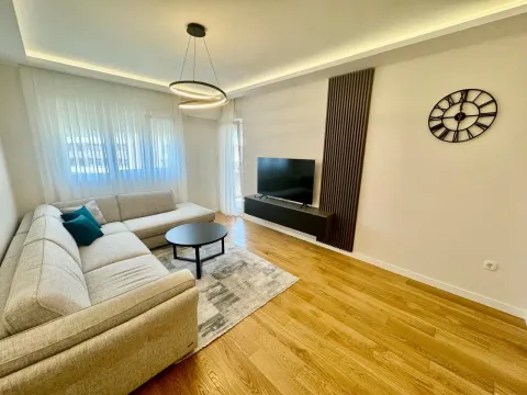 Rent, one bedroom apartment, 50m², Central Point, Podgorica - image 4