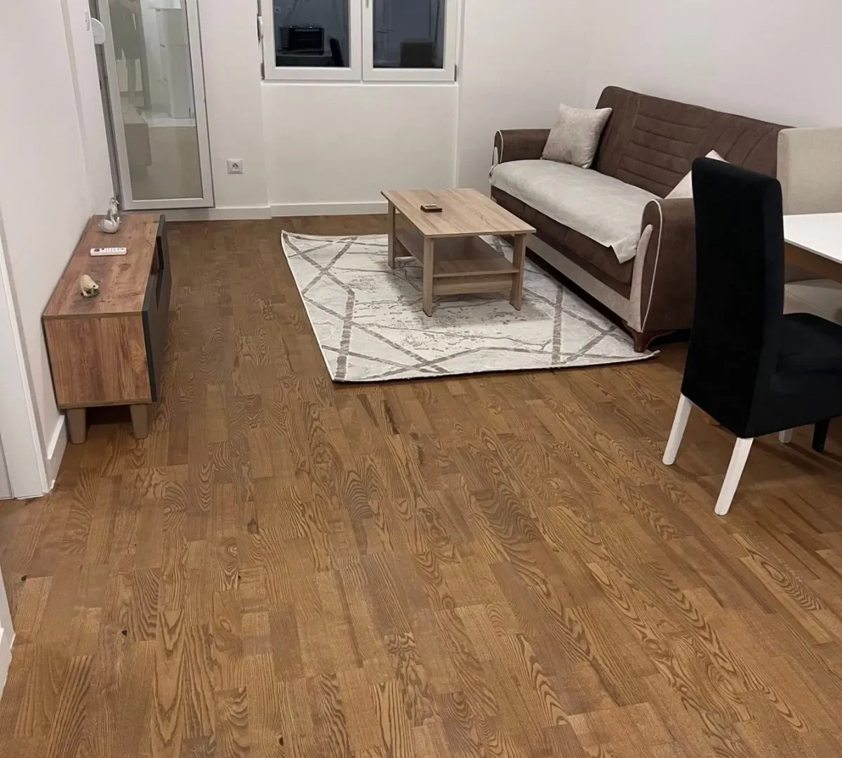 Izdavanje, jednosoban stan, 38m², Zabjelo, Podgorica
