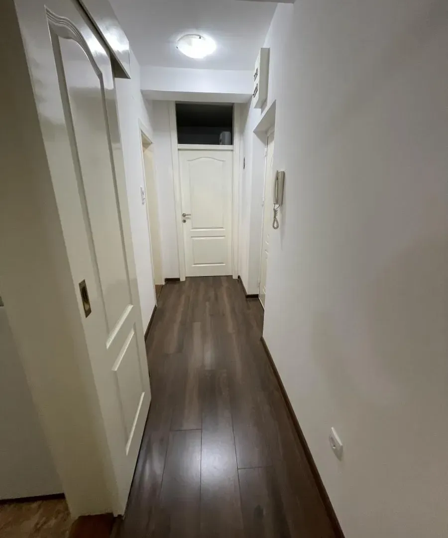 Izdavanje, jednosoban stan, 38m², Grbavica, Novi Sad Sve Podlokacije