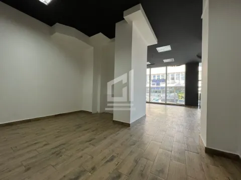 Izdavanje, poslovni prostor, 97m², Preko Morače, Podgorica - image 14