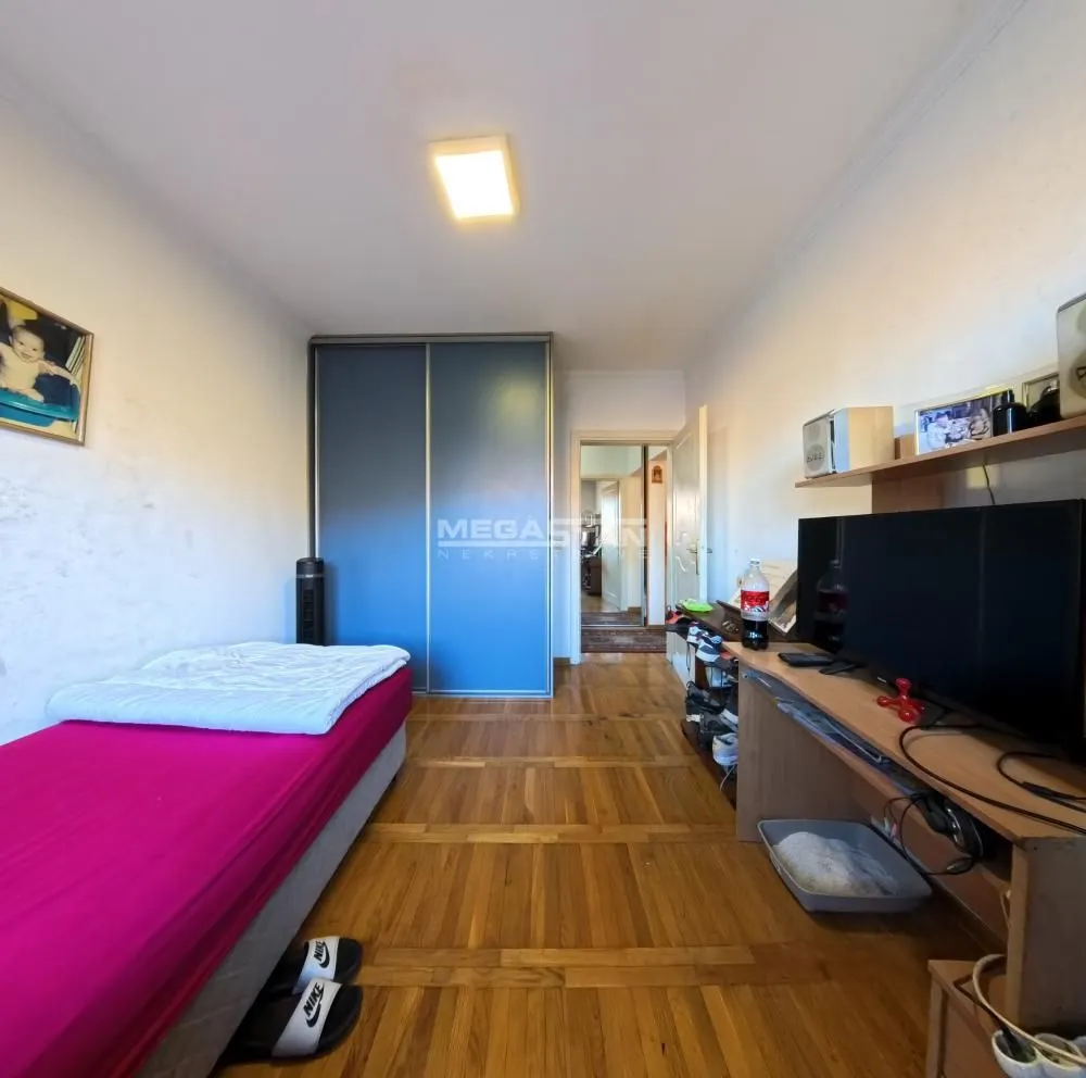 Sale, four bedroom apartment, 101m², Vukov Spomenik, Zvezdara Sve Podlokacije