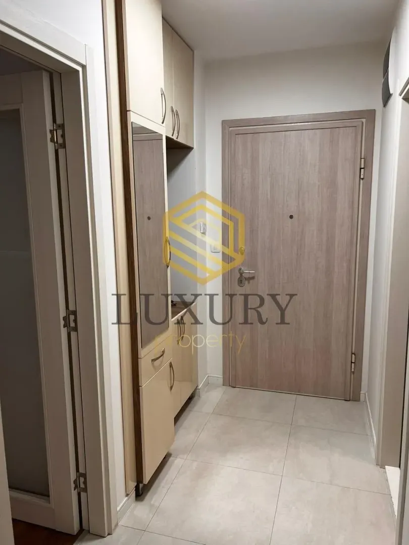 Prodaja, jednosoban stan, 49m², Central Point, Podgorica