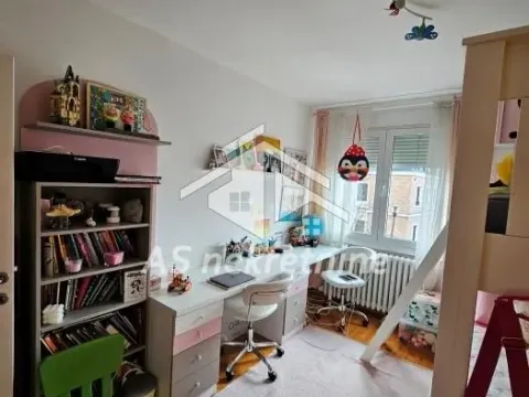 Izdavanje, trosoban stan, 76m², Cvetkova Pijaca, Zvezdara Sve Podlokacije - image 12