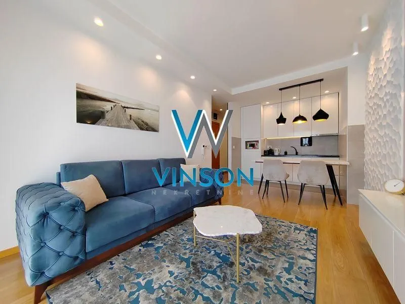 Izdavanje, jednosoban stan, 45m², Centar, Novi Sad