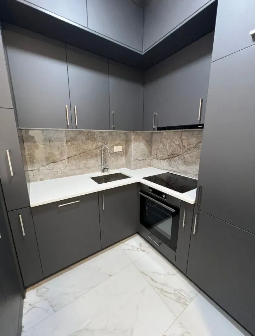 Izdavanje, jednosoban stan, 50m², Centar, Bar