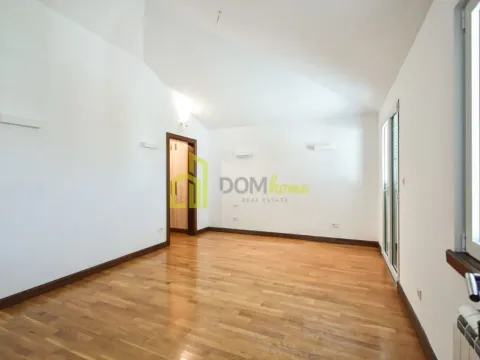 Sale, house, 230m², Mareza, Podgorica - image 31