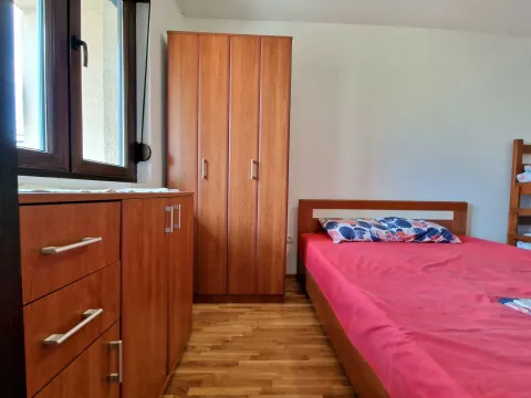 Rent, one bedroom apartment, 50m², Bečići, Budva - image 11