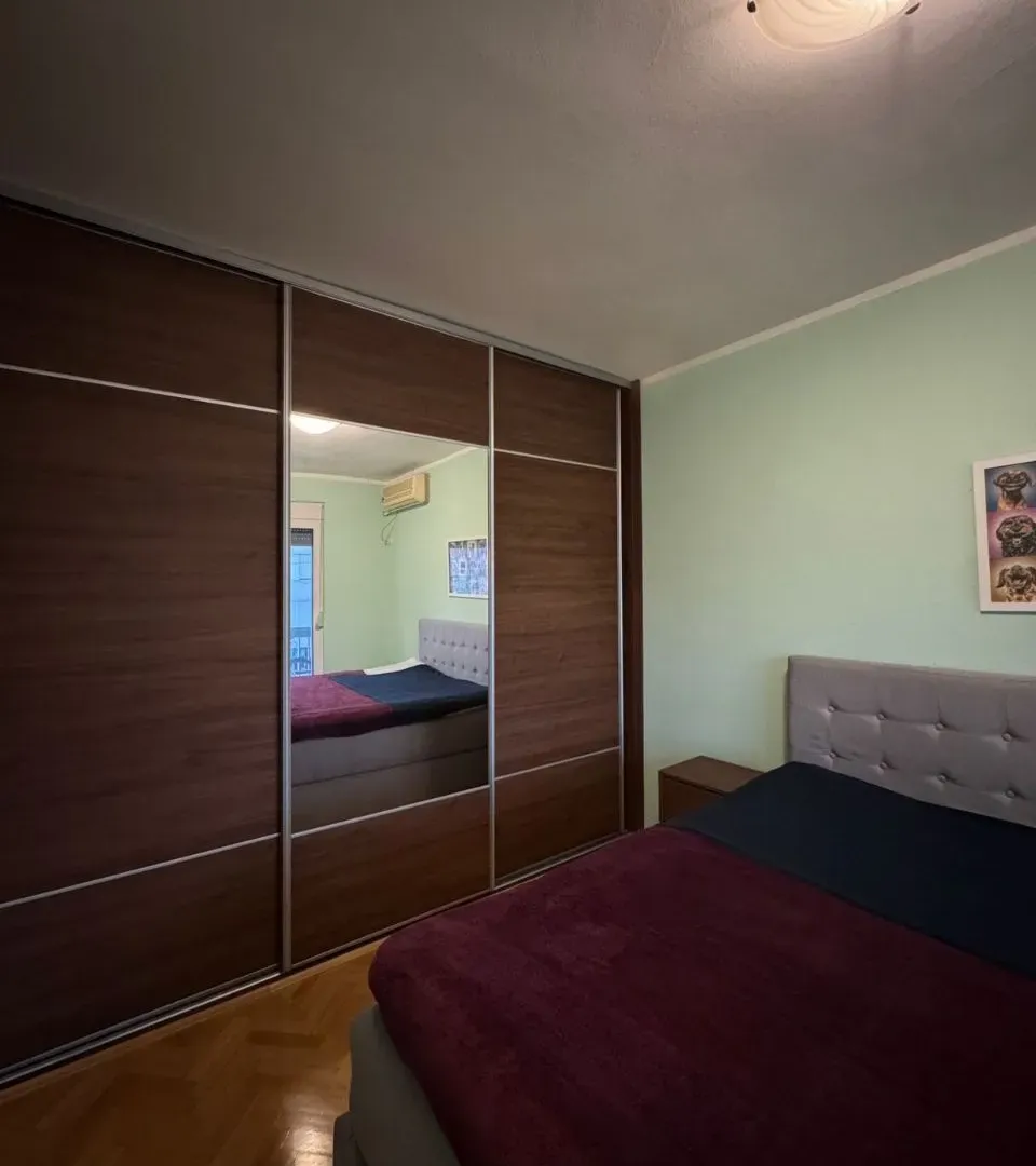 Izdavanje, jednosoban stan, 50m², Preko Morače, Podgorica