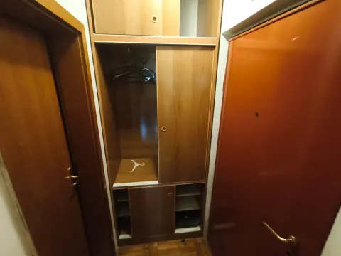 Rent, studio apartment, 25m², Gintaš, Podgorica - image 2