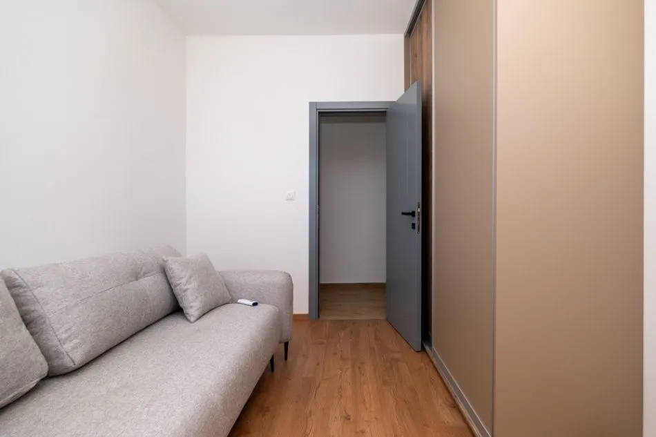Rent, house, 140m², Donja Gorica, Podgorica