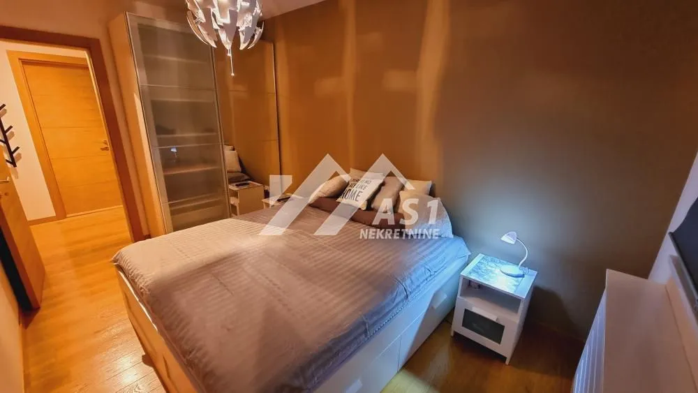Izdavanje, trosoban stan, 66m², Rotkvarija, Novi Sad Sve Podlokacije