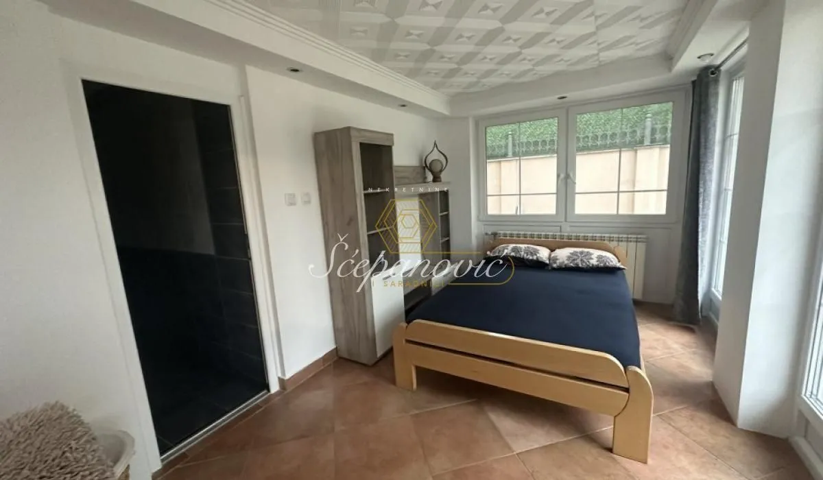 Rent, house, 215m², Salajka, Novi Sad Sve Podlokacije