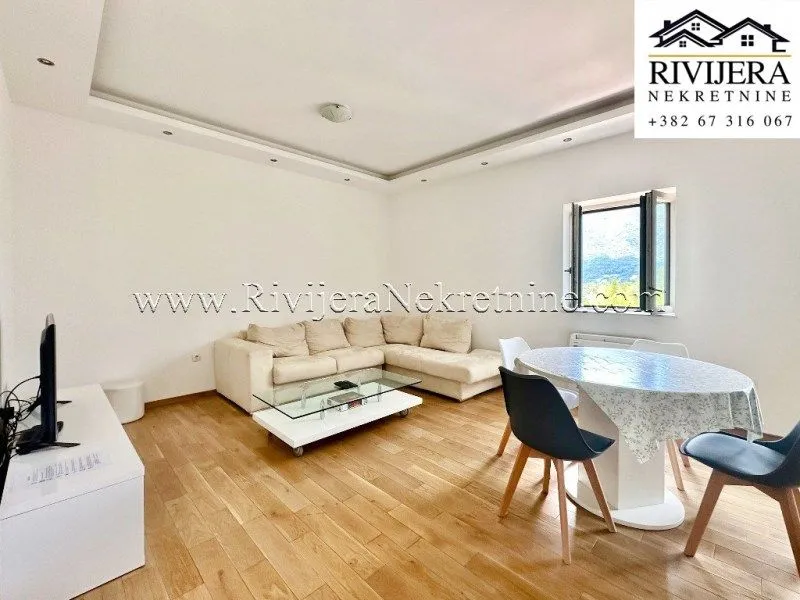 Prodaja, dvosoban stan, 67m², Dobrota, Kotor