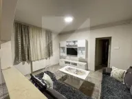 Izdavanje, dvosoban stan, 80m², Zelenika, Podgorica