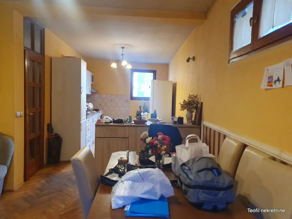 Sale, house, 220m², Cvetkova Pijaca, Zvezdara Sve Podlokacije