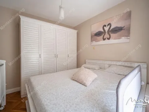 Sale, three bedroom apartment, 88m², Dobrota, Kotor - image 13
