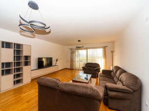 Izdavanje, dvosoban stan, 90m², Gorica C, Podgorica - image 3