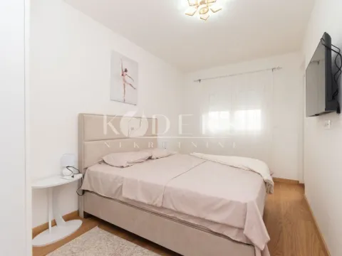 Rent, two bedroom apartment, 71m², New City, Podgorica - image 8