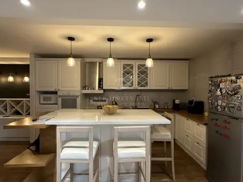 Prodaja, kuća, 300m², Lekino Brdo, Voždovac Sve Podlokacije - image 4