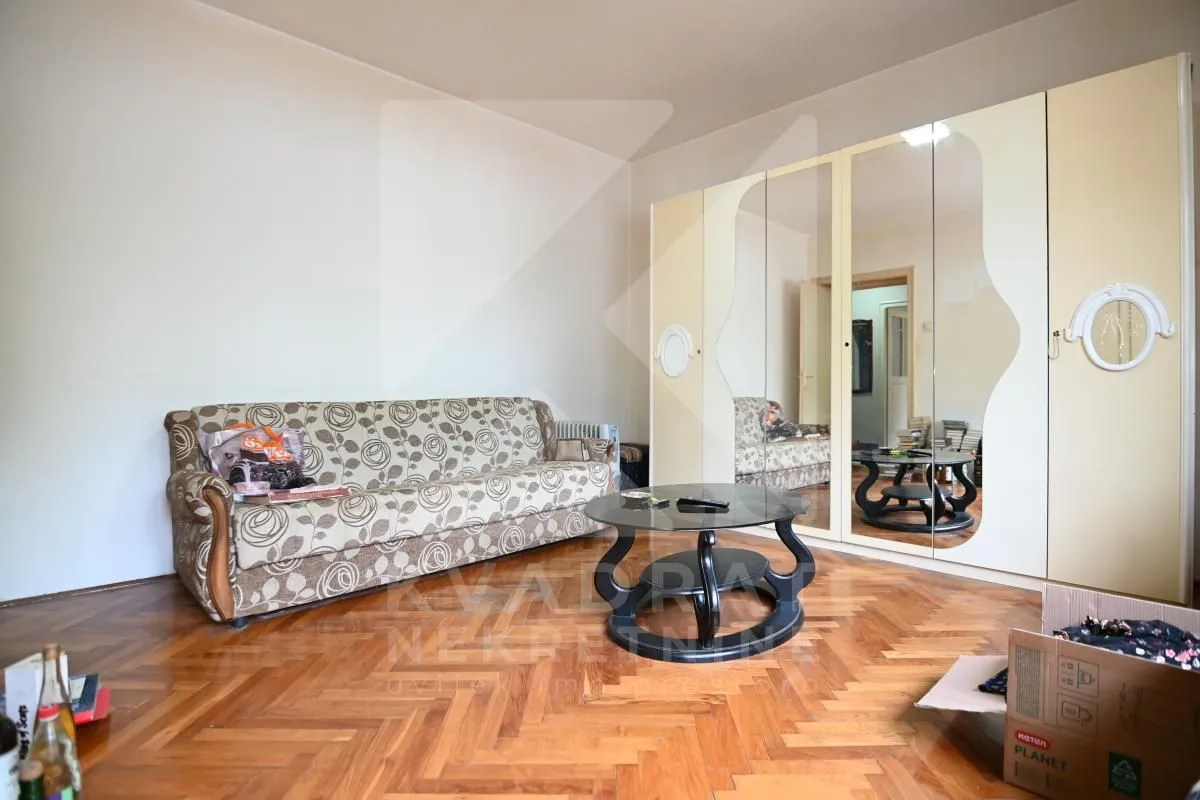 Prodaja, dvosoban stan, 57m², Centar, Podgorica