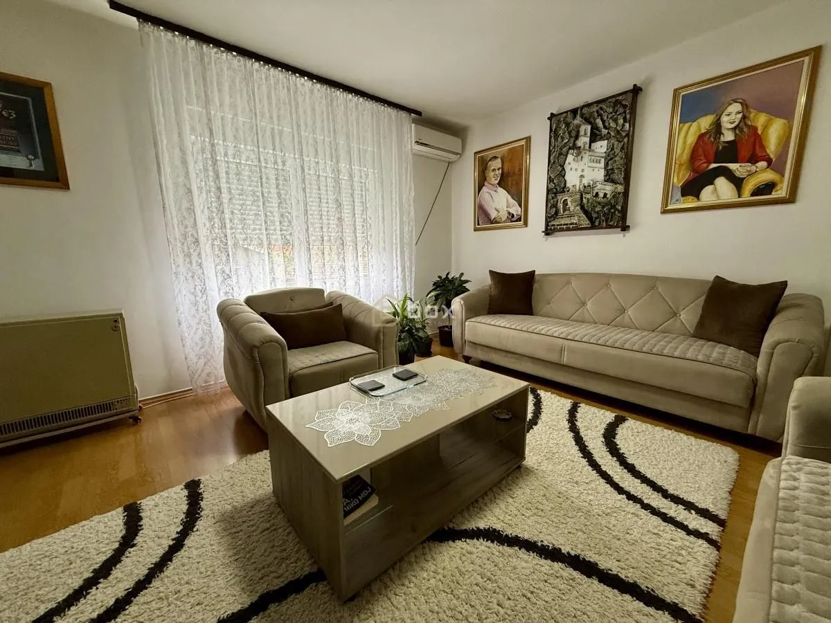 Sale, house, 200m², Pantelej, Niš