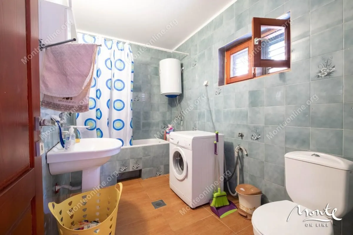 Prodaja, kuća, 147m², Krašići, Tivat