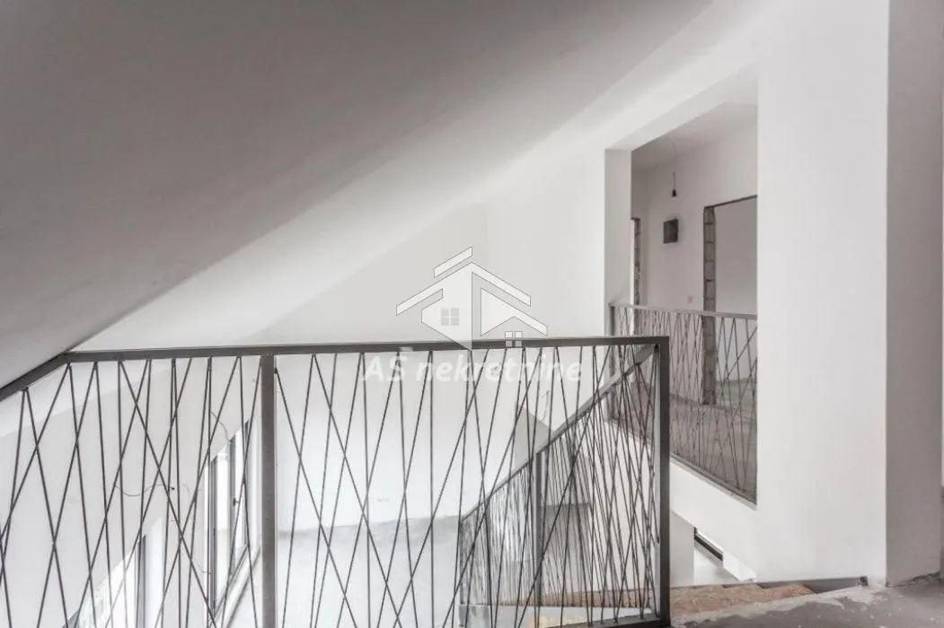 Prodaja, stan, 170m², Palata Pravde, Beograd