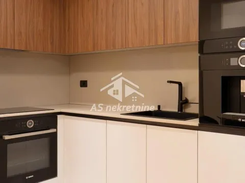 Izdavanje, trosoban stan, 82m², Savski Venac, Beograd - image 9