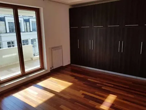 Izdavanje, stan, 282m², Savski Venac, Beograd - image 2