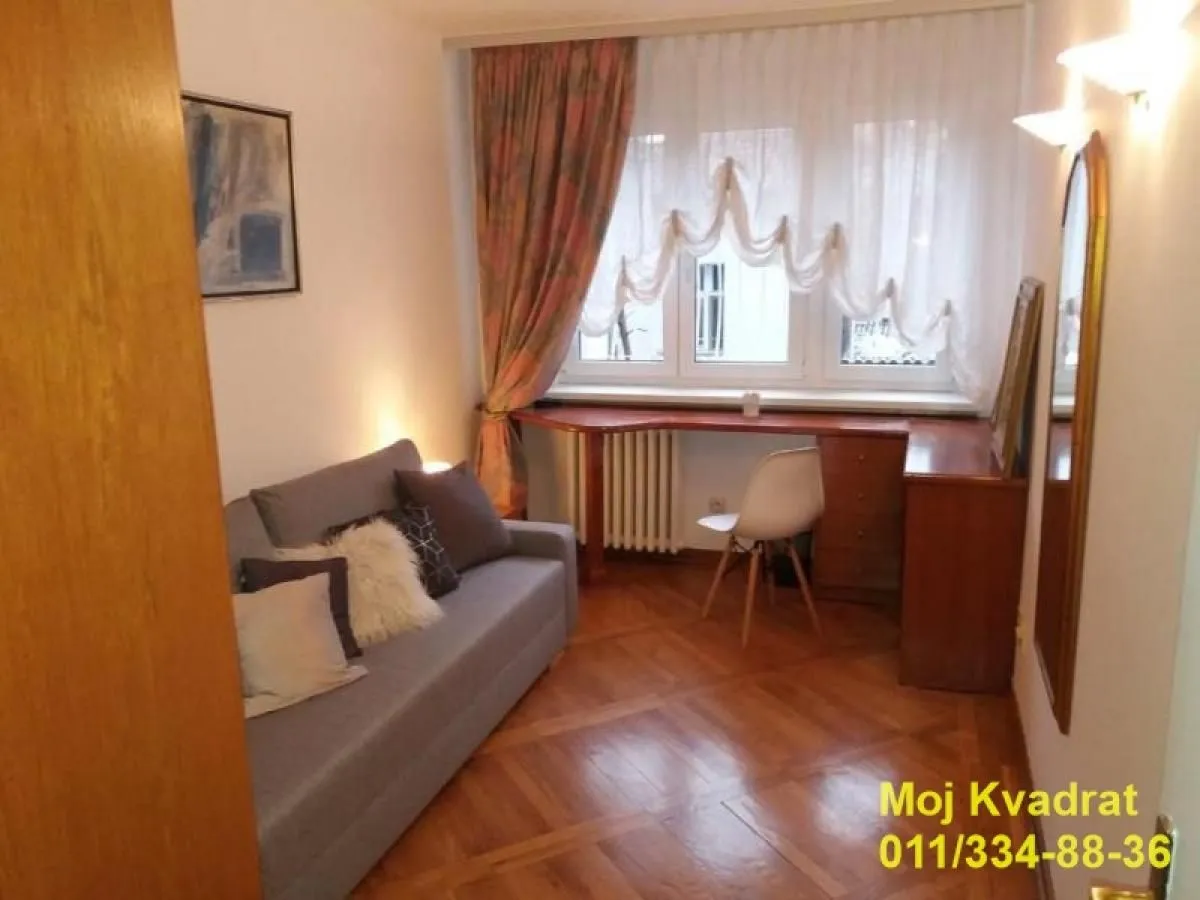 Izdavanje, četvorosoban stan, 94m², Savski Venac, Beograd
