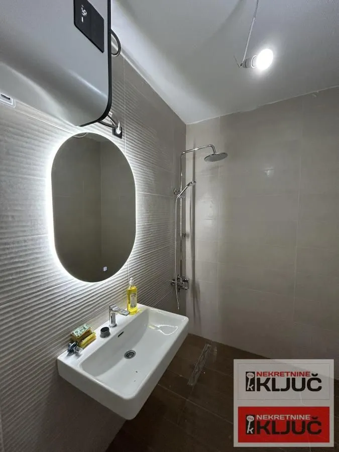 Prodaja, trosoban stan, 87m², Telep, Novi Sad Sve Podlokacije