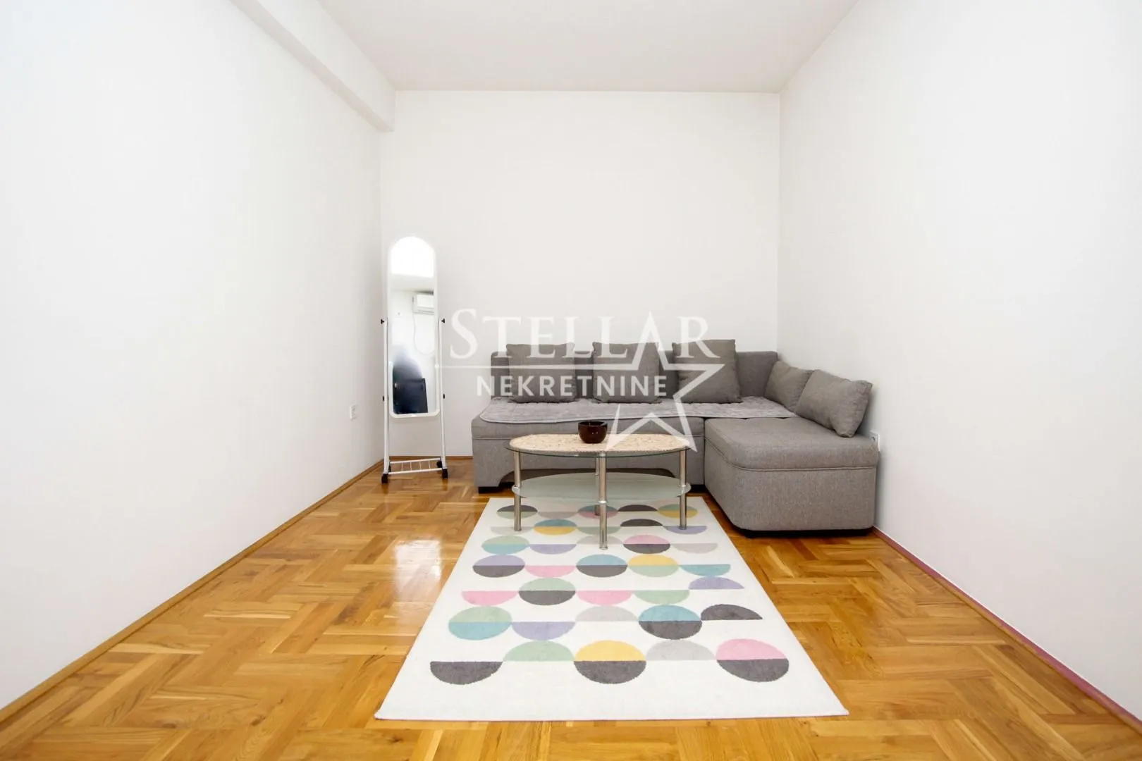 Rent, two bedroom apartment, 64m², 1 maj, Podgorica
