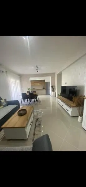 Prodaja, dvosoban stan, 69m², Bar, Crna Gora