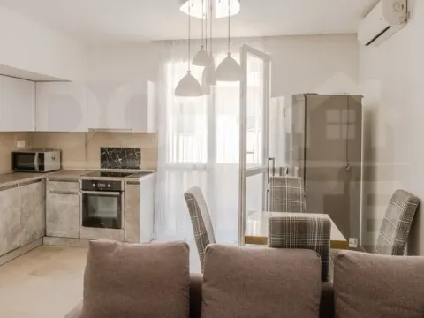 Izdavanje, dvosoban stan, 70m², Tivat, Crna Gora - image 8