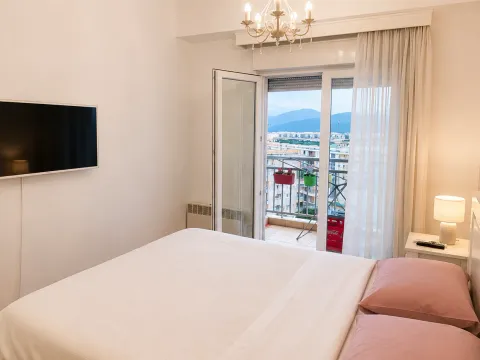 Izdavanje, jednosoban stan, 52m², City Kvart, Podgorica - image 8