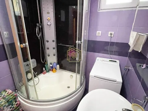 Izdavanje, dvosoban stan, 70m², Zagorič, Podgorica - image 11